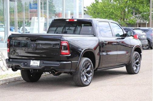 Photo 5 of 21 of 2022 RAM 1500 Limited