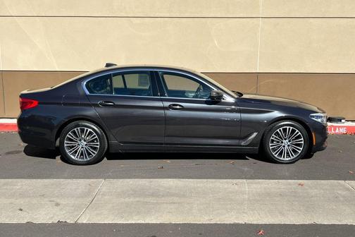 2019 BMW 530 i xDrive