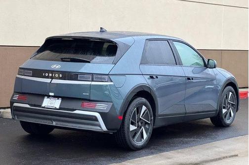 2026 Hyundai IONIQ 5 SE