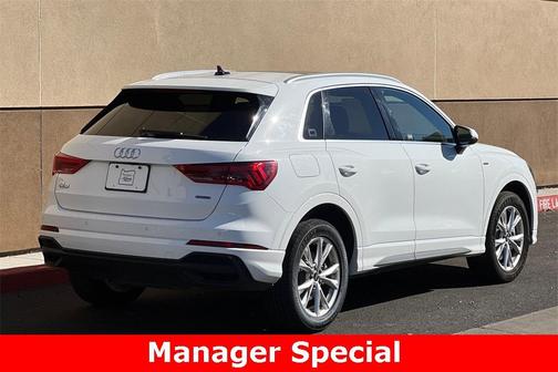 2023 Audi Q3 45 S line Premium