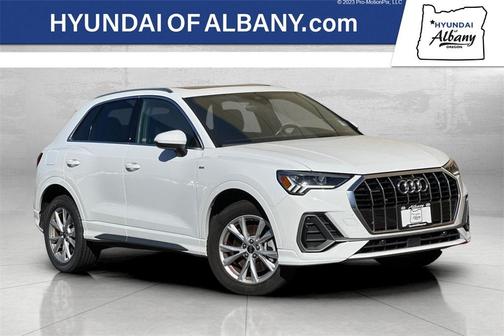 2023 Audi Q3 45 S line Premium