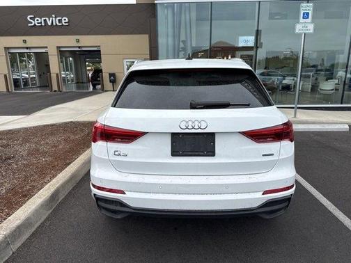 2023 Audi Q3 45 S line Premium