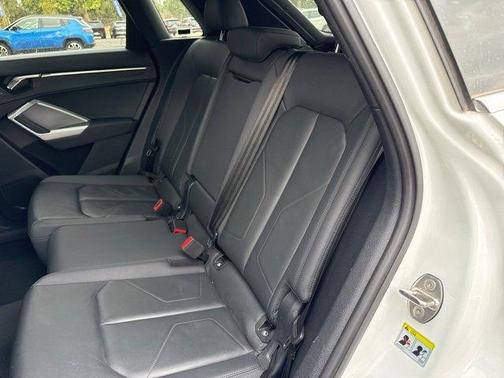 2023 Audi Q3 45 S line Premium