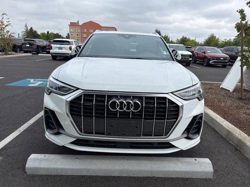 2023 Audi Q3 45 S line Premium
