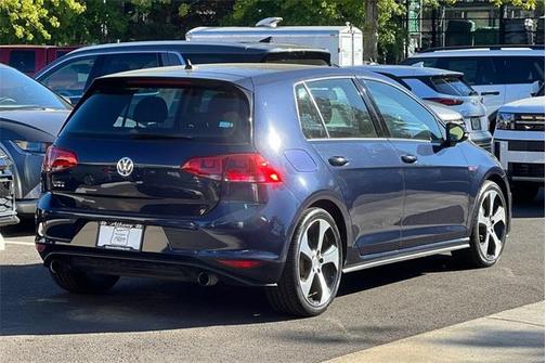 2017 Volkswagen Golf GTI S 4-Door