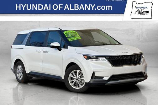 2023 Kia Carnival LX