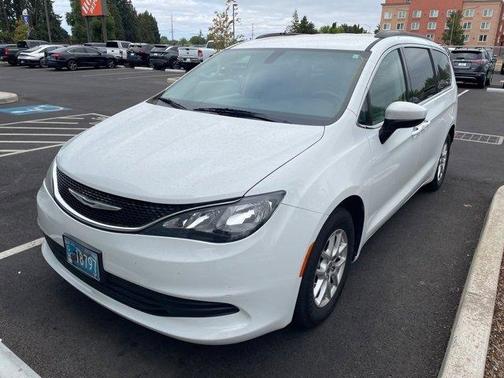 2020 Chrysler Voyager LXI