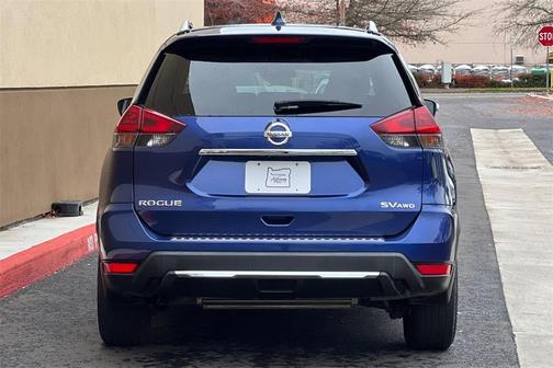 2018 Nissan Rogue SV