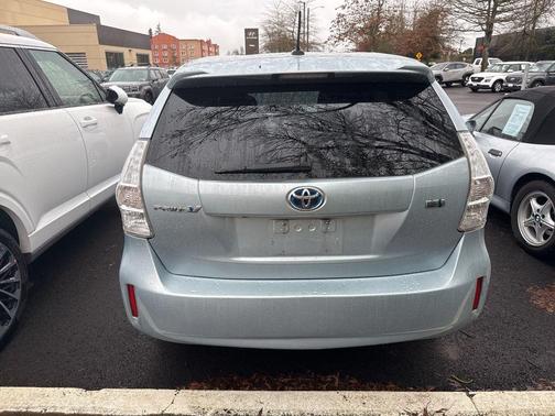 2014 Toyota Prius v 