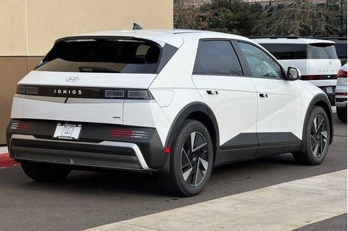 2026 Hyundai IONIQ 5 SE