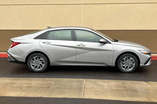 2026 Hyundai ELANTRA HEV Blue