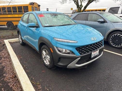 2023 Hyundai KONA SE