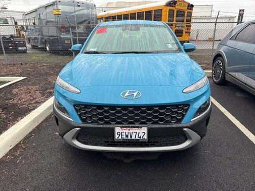 2023 Hyundai KONA SE