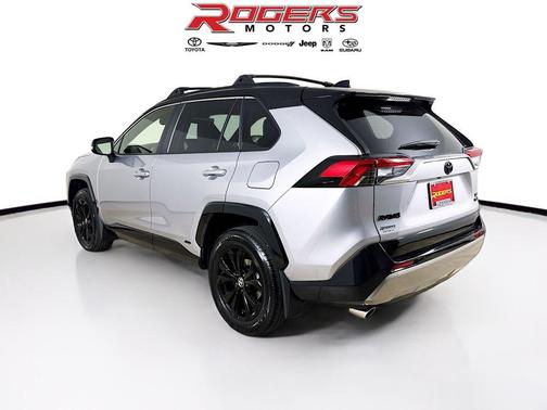 2024 Toyota RAV4 Hybrid SE