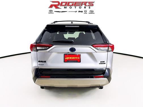 2024 Toyota RAV4 Hybrid SE