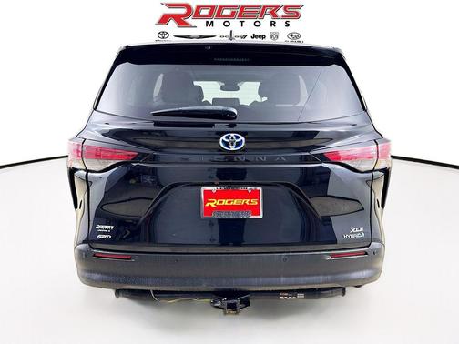 2021 Toyota Sienna XLE 7 Passenger