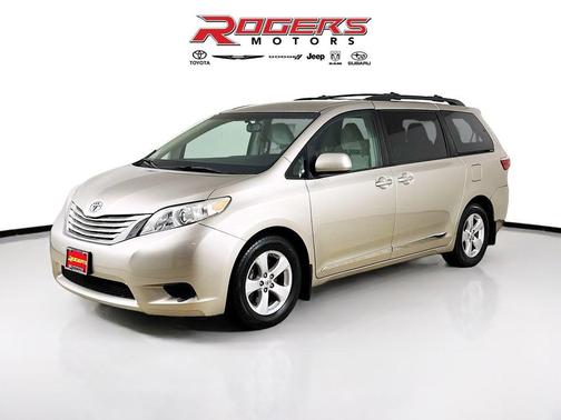 2015 Toyota Sienna LE