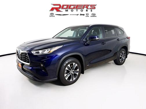2024 Toyota Highlander Hybrid XLE