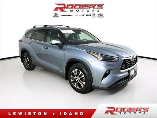2022 Toyota Highlander Hybrid XLE