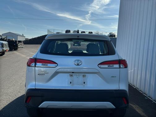 Wind Chill Pearl 2023 Toyota Corolla Cross L
