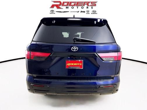 2023 Toyota Sequoia Platinum