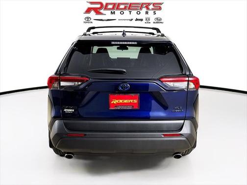 2022 Toyota RAV4 Hybrid XLE Premium