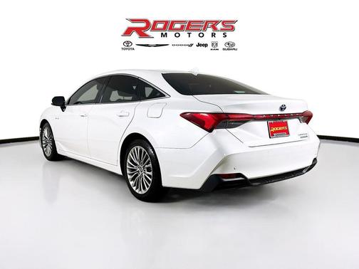 2021 Toyota Avalon Hybrid Limited