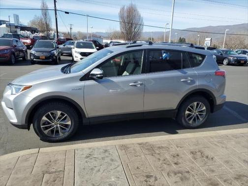 2018 Toyota RAV4 Hybrid XLE