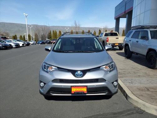 2018 Toyota RAV4 Hybrid XLE