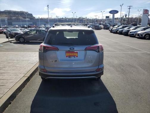 2018 Toyota RAV4 Hybrid XLE