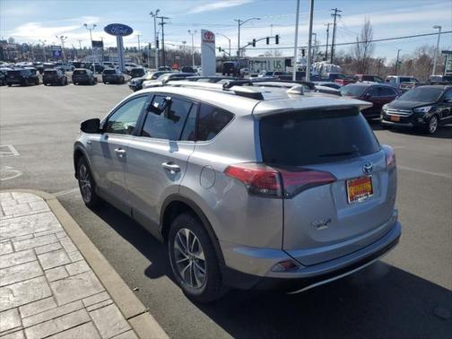 2018 Toyota RAV4 Hybrid XLE