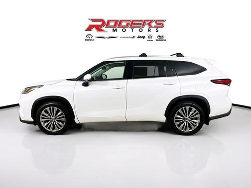 2022 Toyota Highlander Platinum