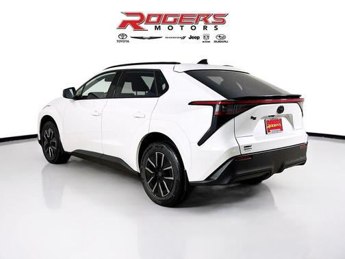 2026 Toyota bZ XLE Plus