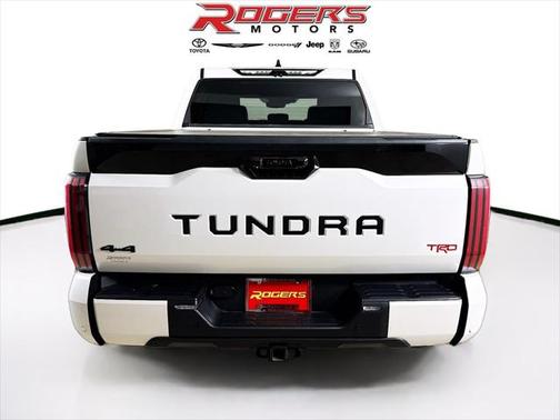 2023 Toyota Tundra Hybrid Platinum