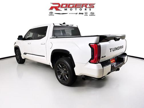 2023 Toyota Tundra Hybrid Platinum