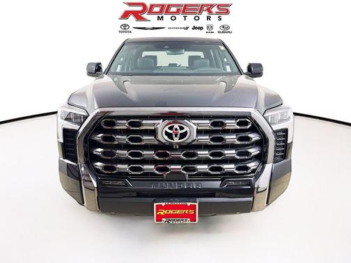 2025 Toyota Tundra Hybrid Platinum