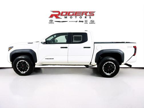 2025 Toyota Tacoma Hybrid TRD Off Road