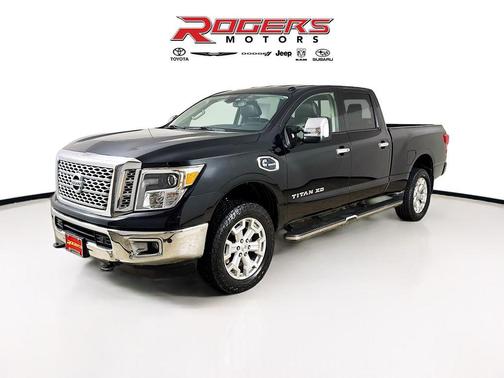 2017 Nissan Titan XD SL