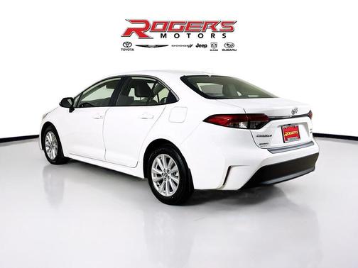 2026 Toyota Corolla Hybrid XLE