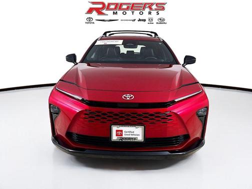 2025 Toyota Crown Signia XLE