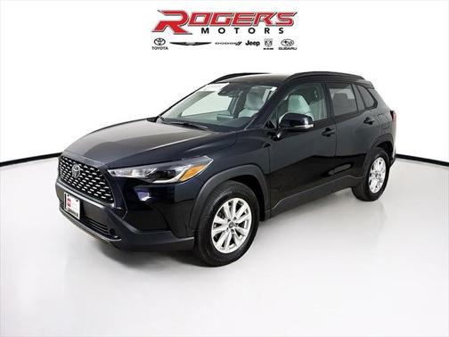 2022 Toyota Corolla Cross LE