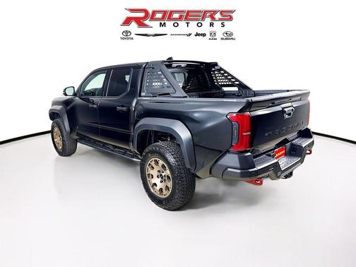 2025 Toyota Tacoma Hybrid Trailhunter