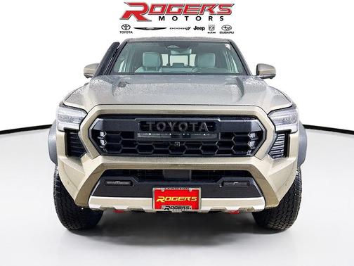 2025 Toyota Tacoma Hybrid Trailhunter