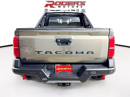 2025 Toyota Tacoma Hybrid Trailhunter