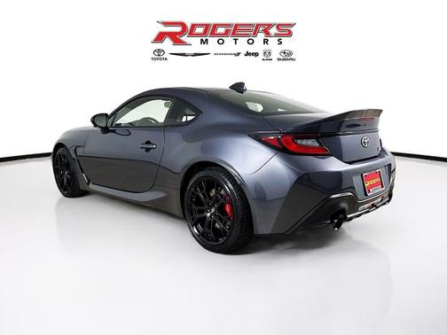 2025 Toyota GR86 Premium
