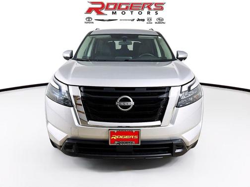 2024 Nissan Pathfinder SV 4WD
