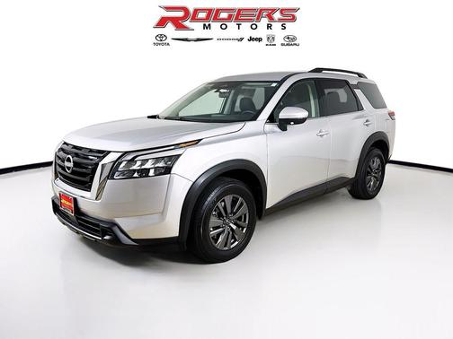 2024 Nissan Pathfinder SV 4WD