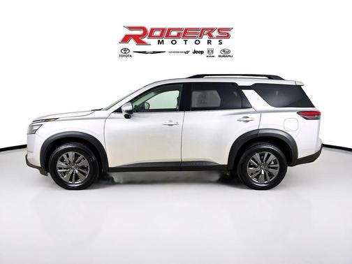 2024 Nissan Pathfinder SV 4WD