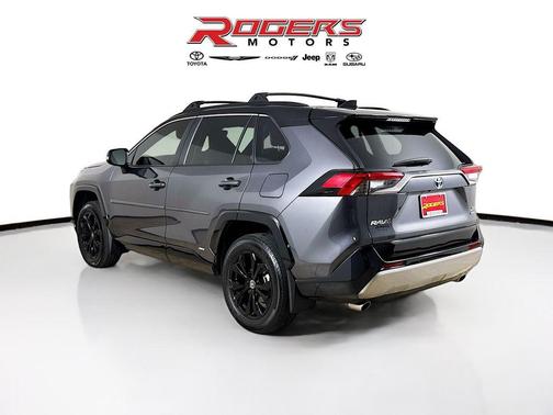 2024 Toyota RAV4 Hybrid SE