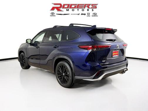 2026 Toyota Highlander XSE